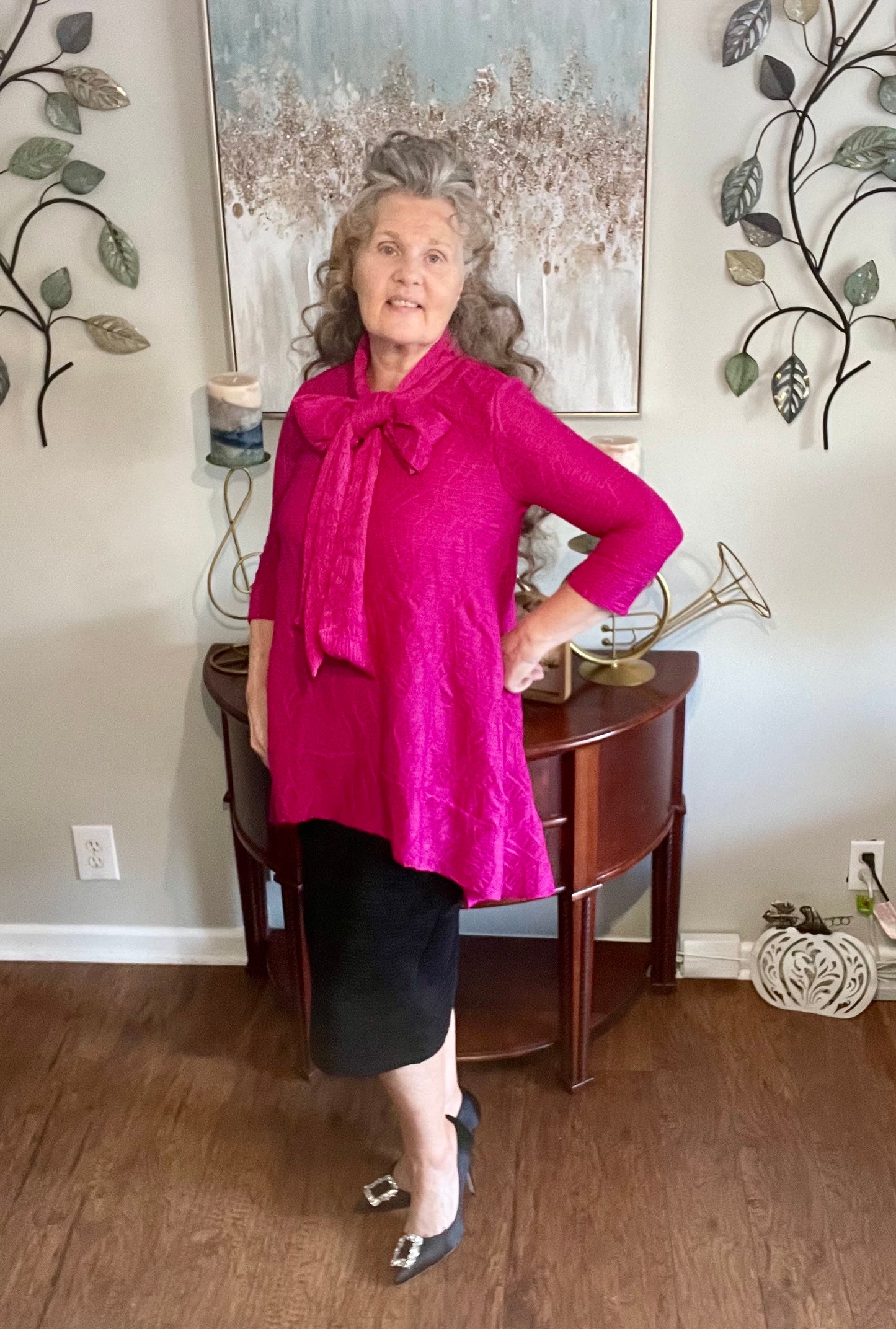 Hot Pink Bow Top!  S-M. FINAL SALE! Cannot Be Returned!