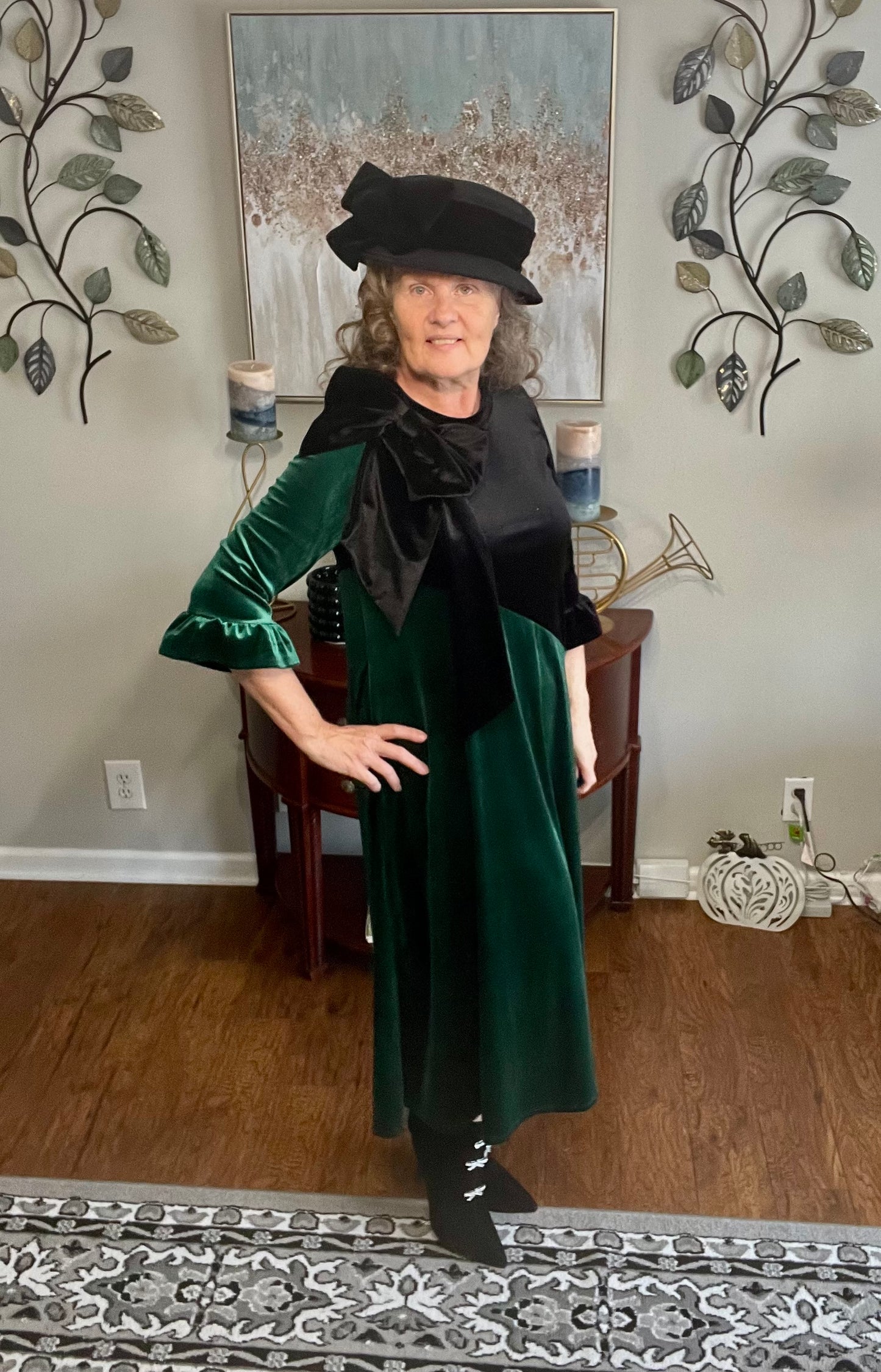 Green/Black Velvet Dress! M-3X. FINAL SALE! Cannot Be Returned!