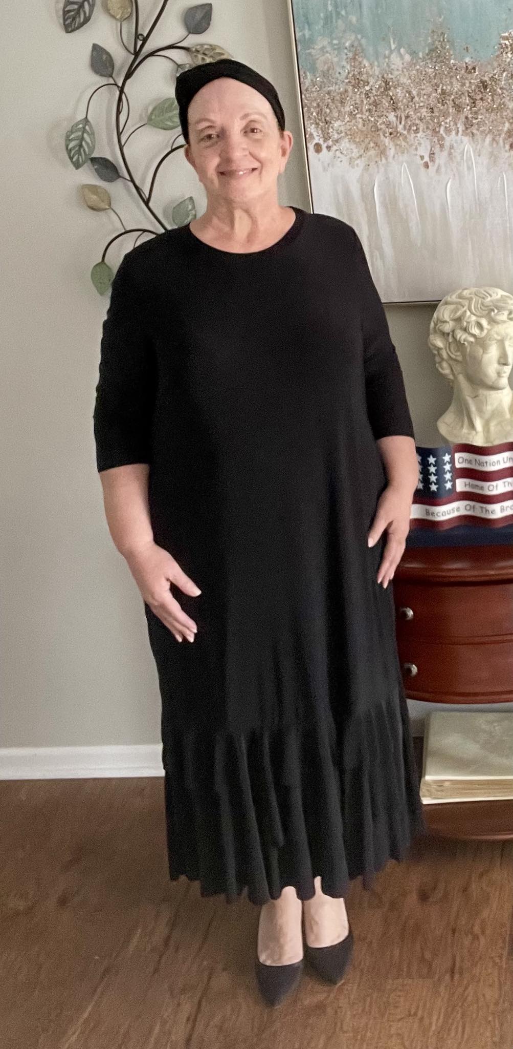 BLACK LACE MIDI DRESS WITH LINING  Small only. FINAL SALE! Cannot Be Returned!