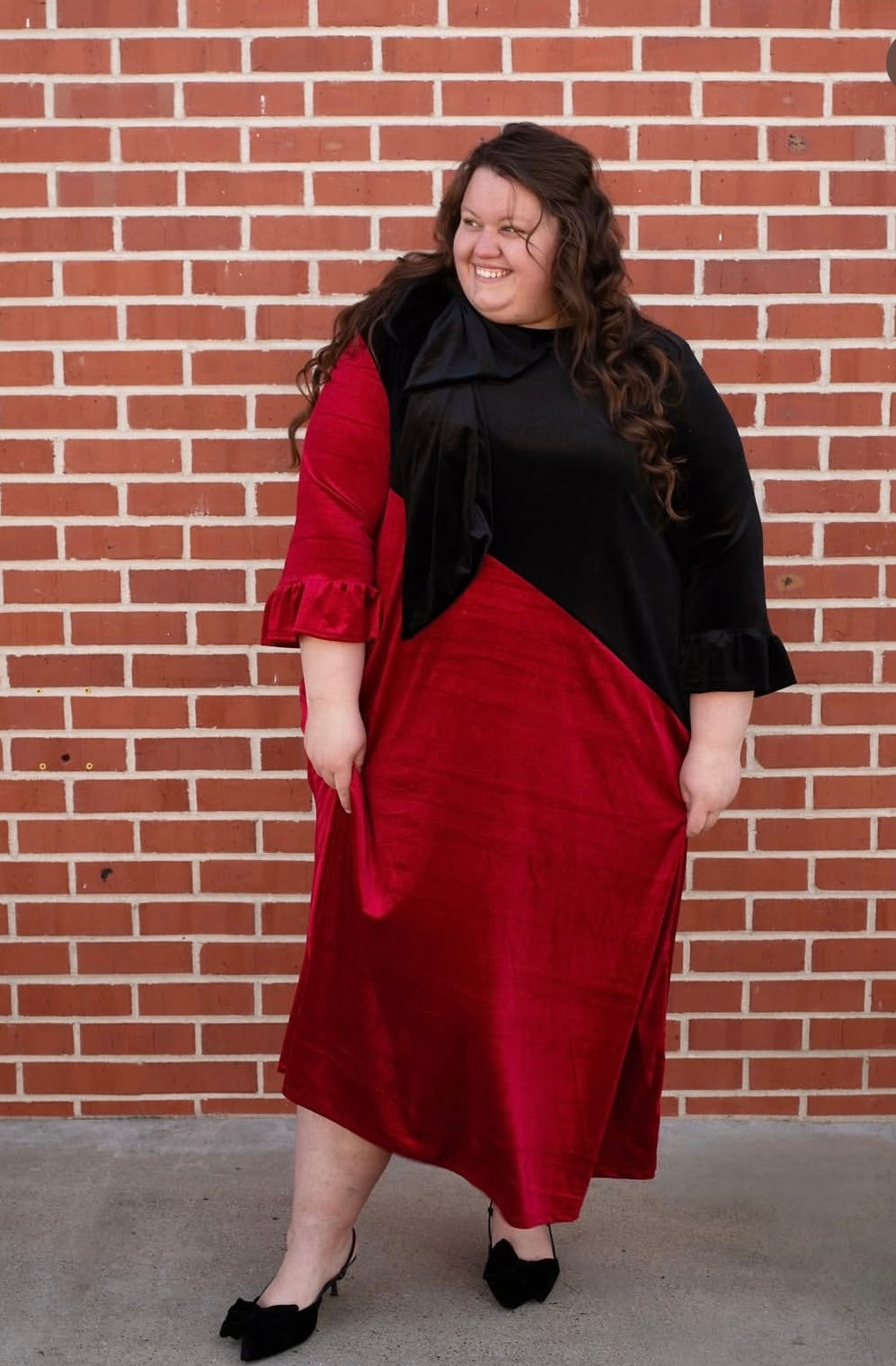 Red & Black Velvet Dress: M-3X.  Can Be Returned For Exchange Only!