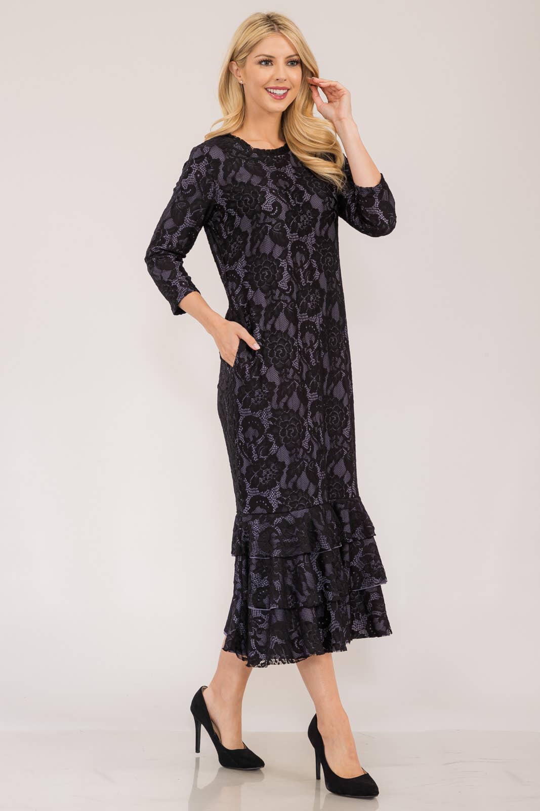 BLACK LACE MIDI DRESS WITH LINING  Small only. FINAL SALE! Cannot Be Returned!