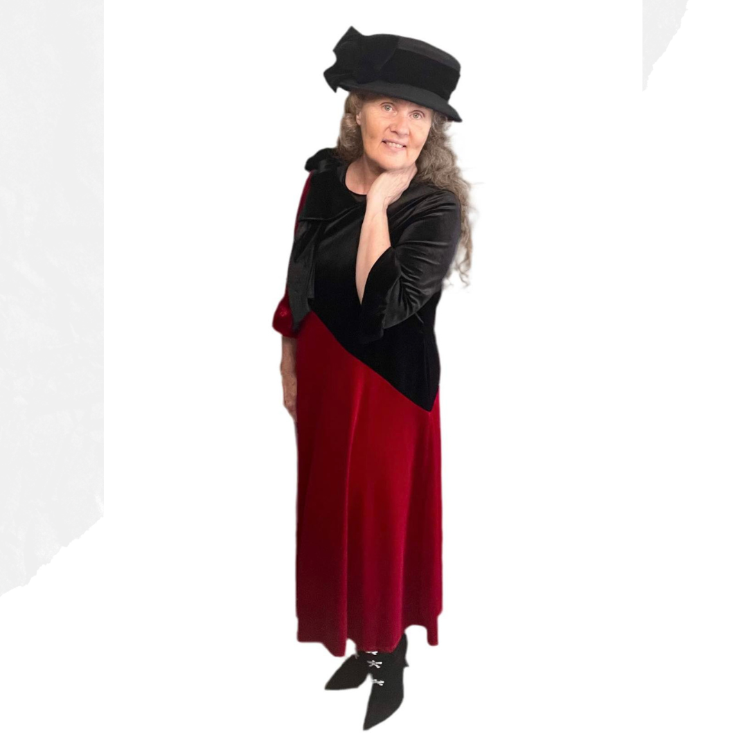 Red & Black Velvet Dress: M-3X.  Can Be Returned For Exchange Only!