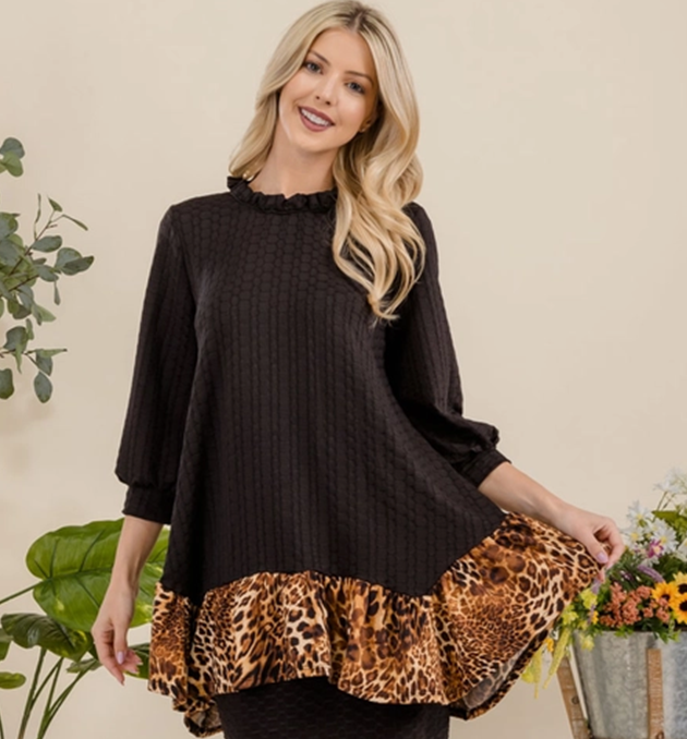 Black/Leopard Honeycomb Top: Medium:  FINAL SALE!  Cannot Be Returned!