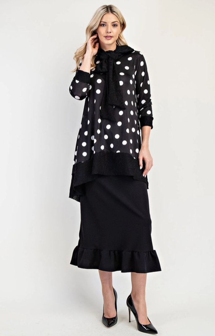 NEW! Black/White Polka Dot Bow Top: 1X-3X