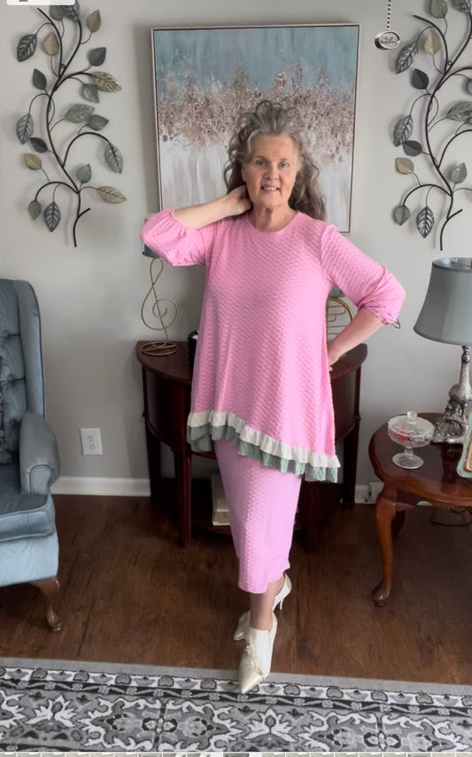 PINK HONEYCOMB SET -TUNIC TOP AND A-LINE SKIRT S-M  Final Sale! Cannot Be Returned!)