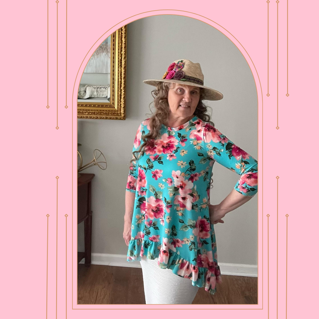 New! Turquoise/Pink Floral Top! S-3X.