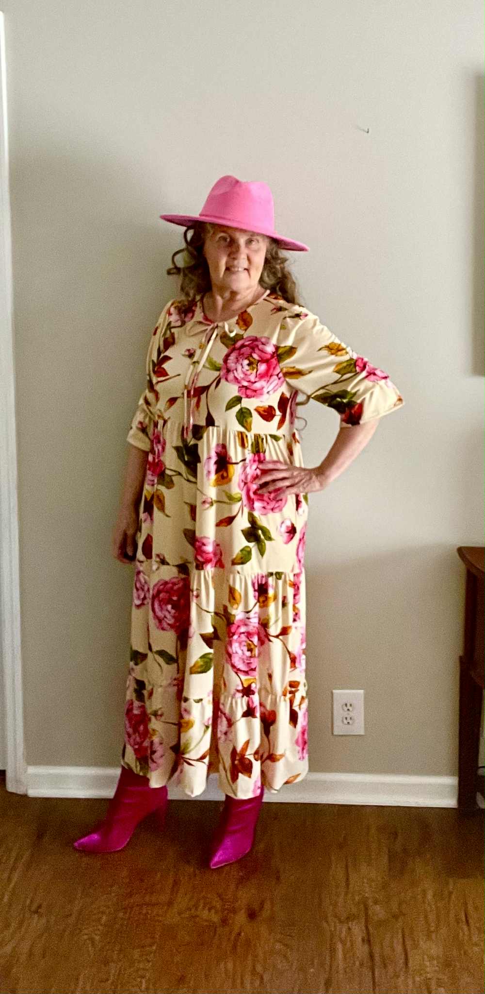 NEW!   "Victoria Too"  Beige  Floral Print Dress: S-3X