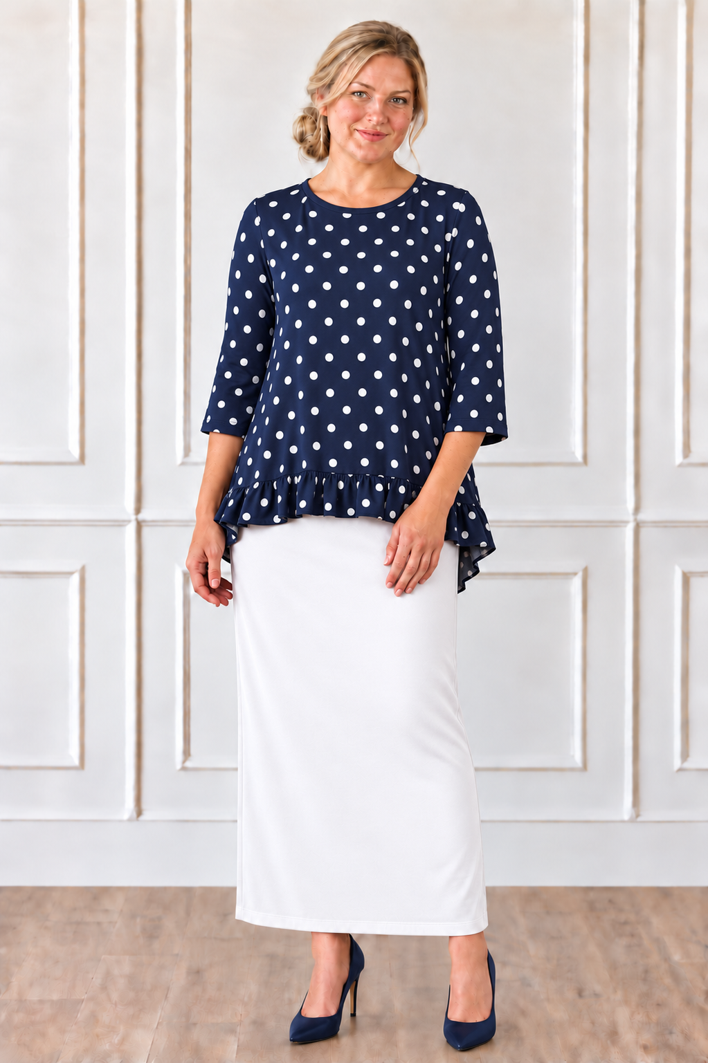 Navy/white Polka Dot Top With Ruffle Hem- 1X  (FINAL SALE! Cannot Be Returned!)
