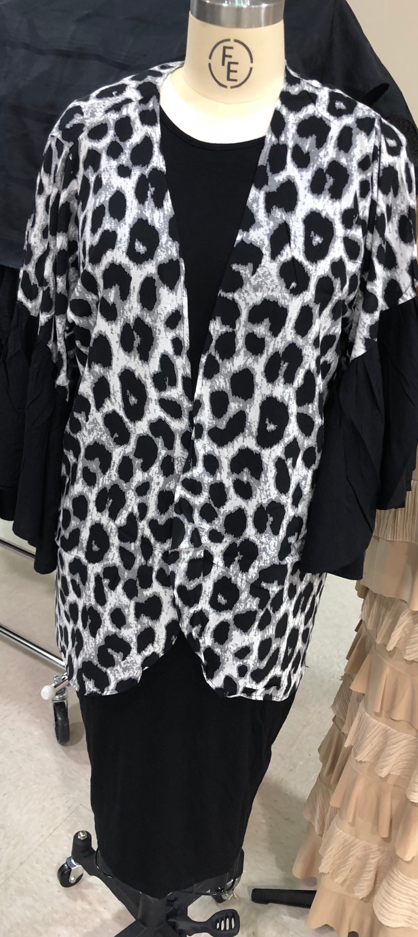 Black  Leopard Kimono (S-1X)