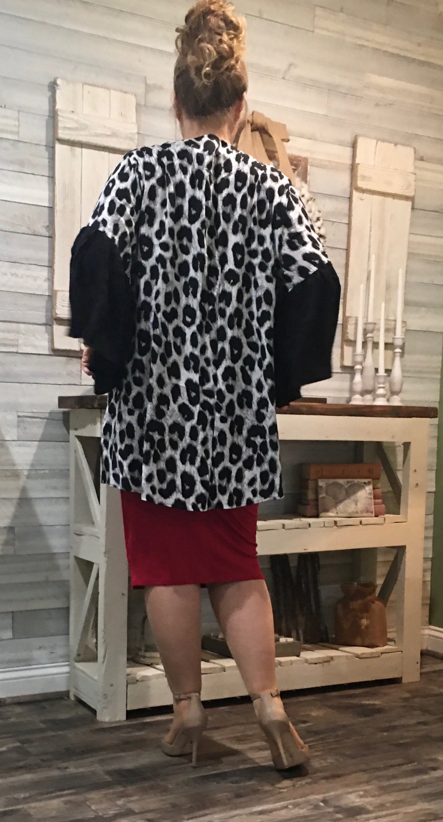 Black  Leopard Kimono (S-1X)